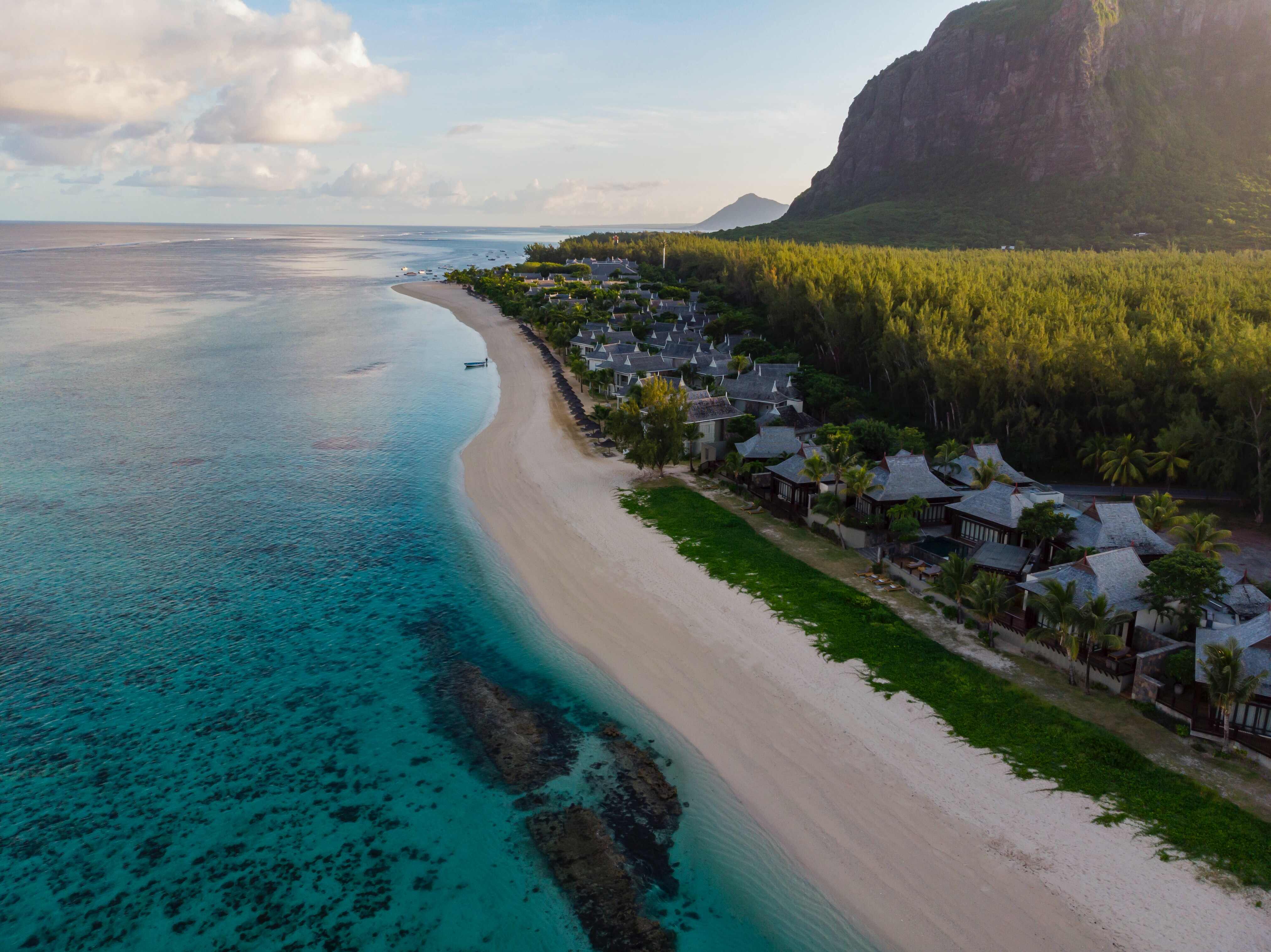  Tropical Tranquility: A 6-Day Mauritius Getaway with Unforgettable Experiences